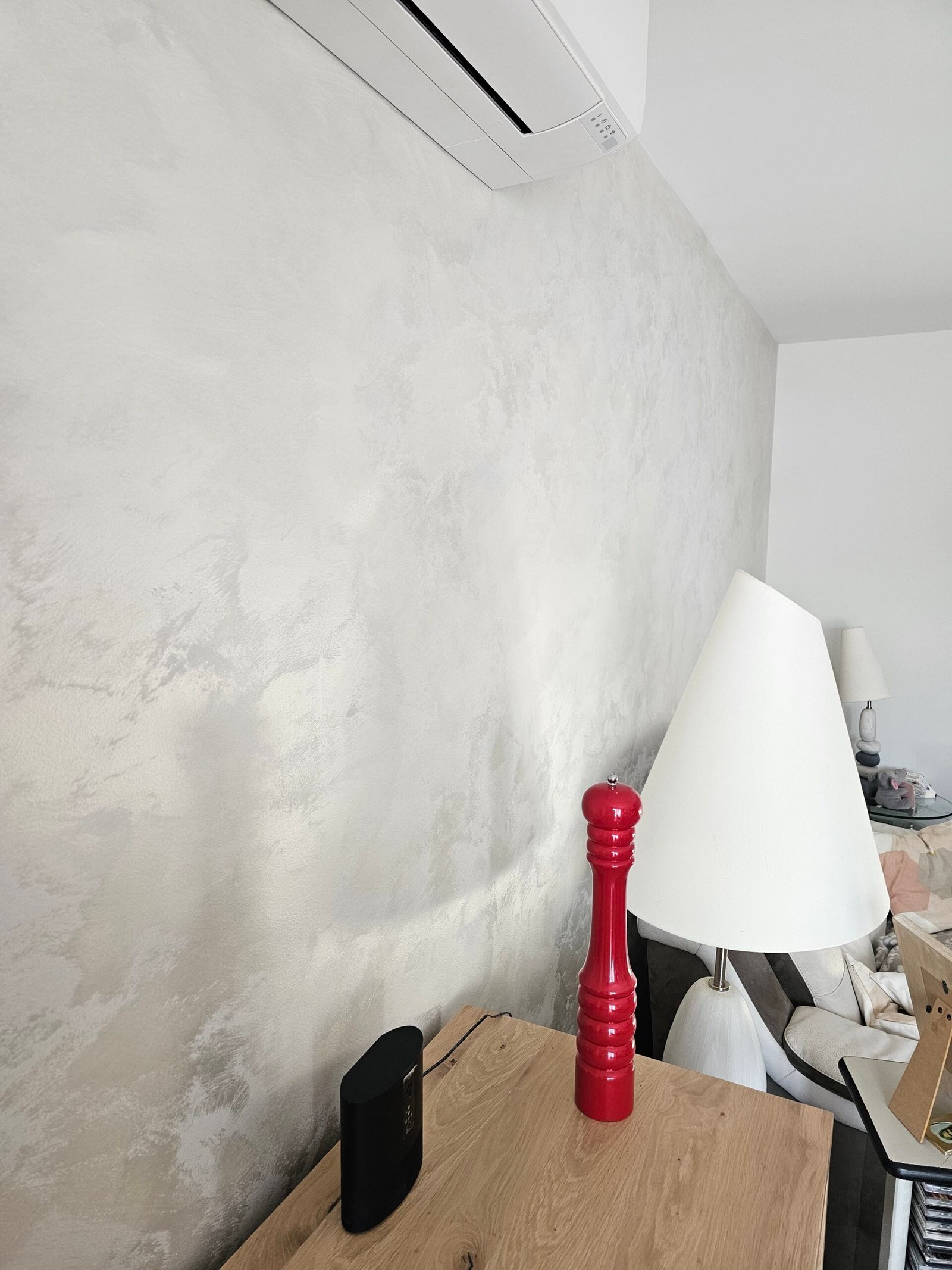 Peinture effet béton ciré 83